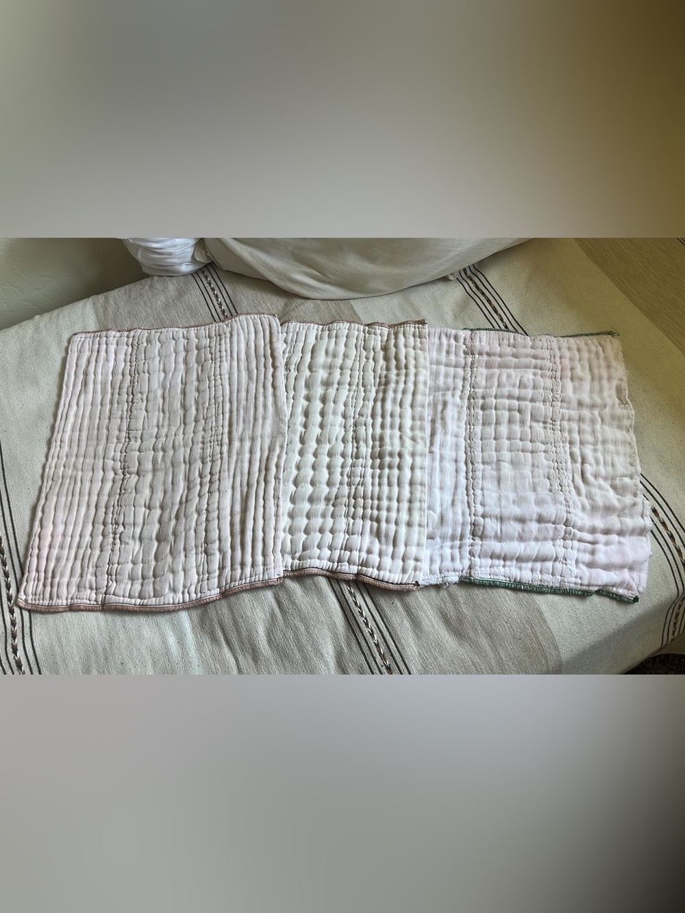 Poor condition workhorse and XL prefold cloth diapers - Picture 4 of 4